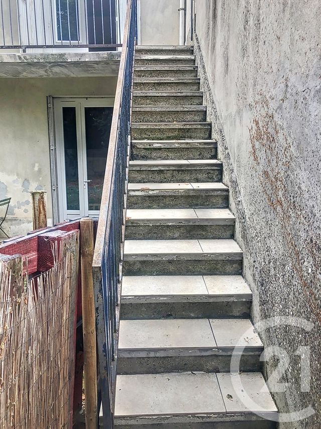 Appartement F4 à louer - 5 pièces - 108.62 m2 - FLEURANCE - 32 - MIDI-PYRENEES - Century 21 J.V. Immobilier