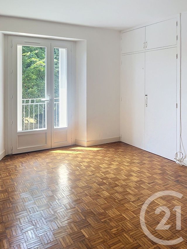 Appartement F4 à louer - 5 pièces - 108.62 m2 - FLEURANCE - 32 - MIDI-PYRENEES - Century 21 J.V. Immobilier