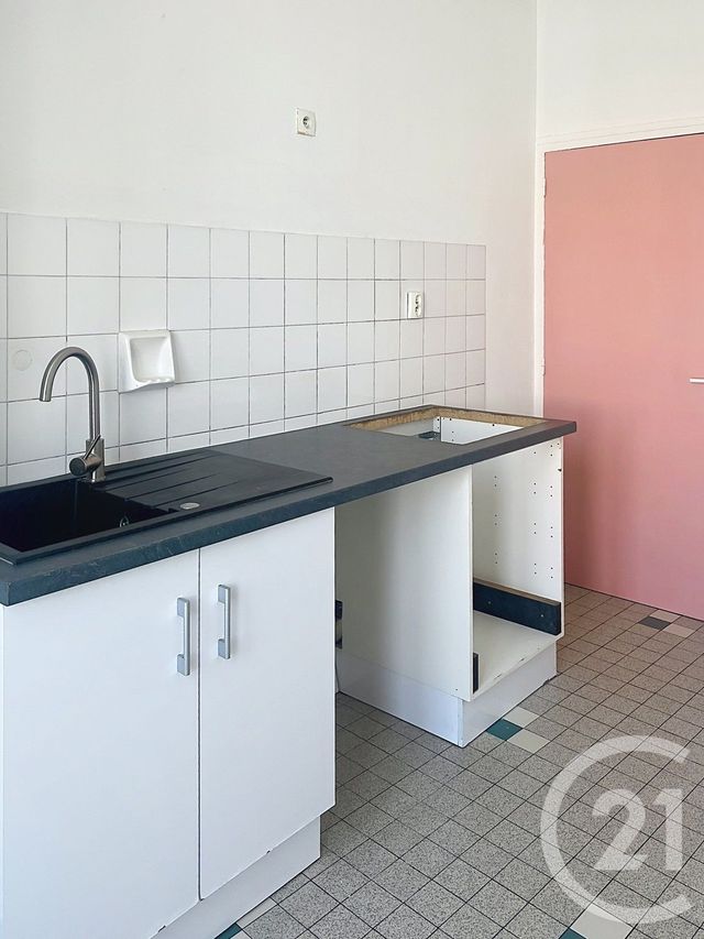 Appartement F4 à louer - 5 pièces - 108.62 m2 - FLEURANCE - 32 - MIDI-PYRENEES - Century 21 J.V. Immobilier