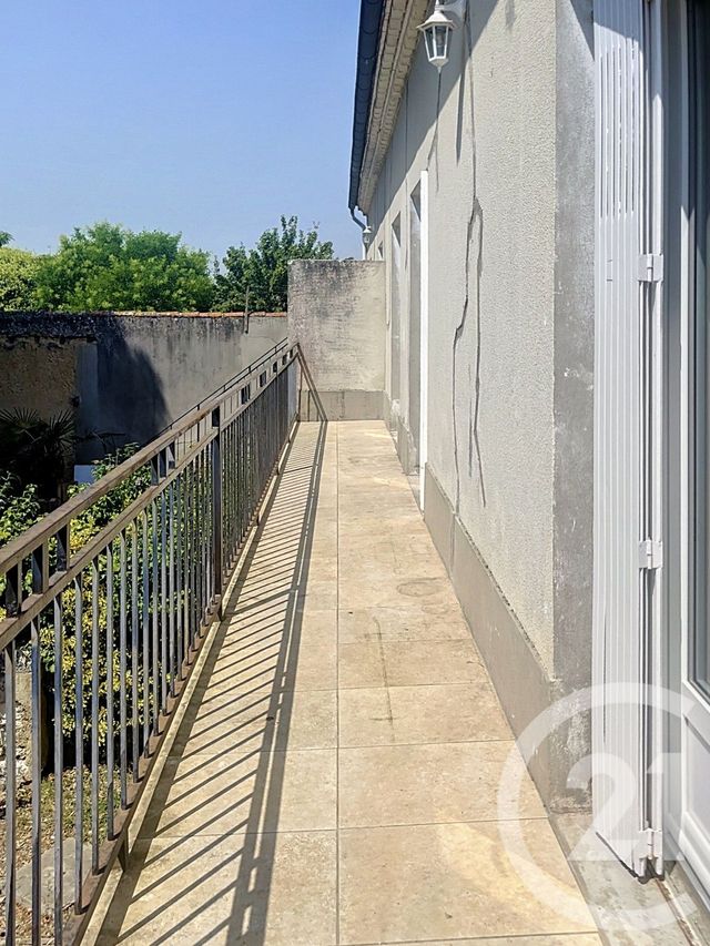 Appartement F4 à louer - 5 pièces - 108.62 m2 - FLEURANCE - 32 - MIDI-PYRENEES - Century 21 J.V. Immobilier