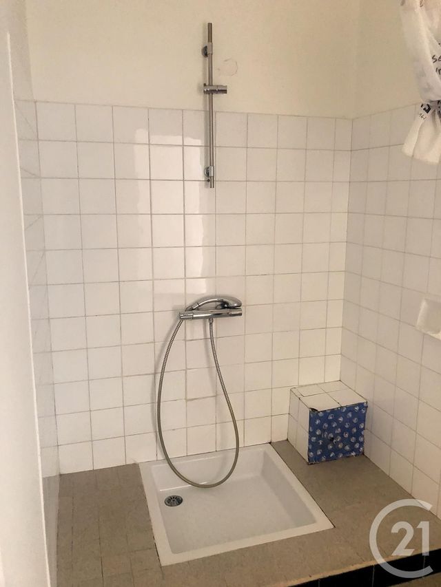 Appartement F4 à louer - 5 pièces - 108.62 m2 - FLEURANCE - 32 - MIDI-PYRENEES - Century 21 J.V. Immobilier