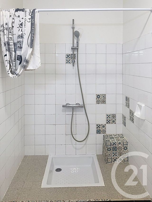 Appartement F4 à louer - 5 pièces - 108.62 m2 - FLEURANCE - 32 - MIDI-PYRENEES - Century 21 J.V. Immobilier