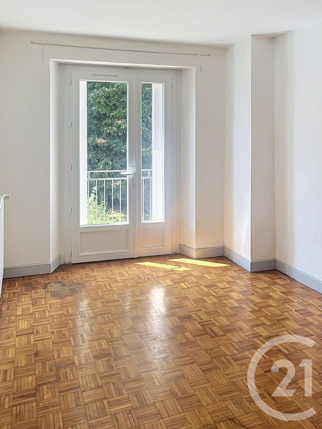 Appartement F4 à louer - 5 pièces - 108.62 m2 - FLEURANCE - 32 - MIDI-PYRENEES - Century 21 J.V. Immobilier