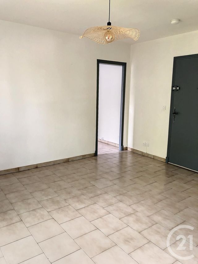 Appartement F2 à louer - 2 pièces - 34.91 m2 - FLEURANCE - 32 - MIDI-PYRENEES - Century 21 J.V. Immobilier