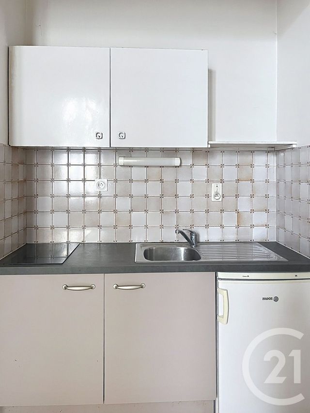 Appartement F1 à louer - 1 pièce - 28.09 m2 - FLEURANCE - 32 - MIDI-PYRENEES - Century 21 J.V. Immobilier