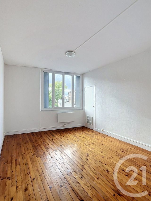 Appartement F5 à louer - 4 pièces - 87.46 m2 - ST CLAR - 32 - MIDI-PYRENEES - Century 21 J.V. Immobilier
