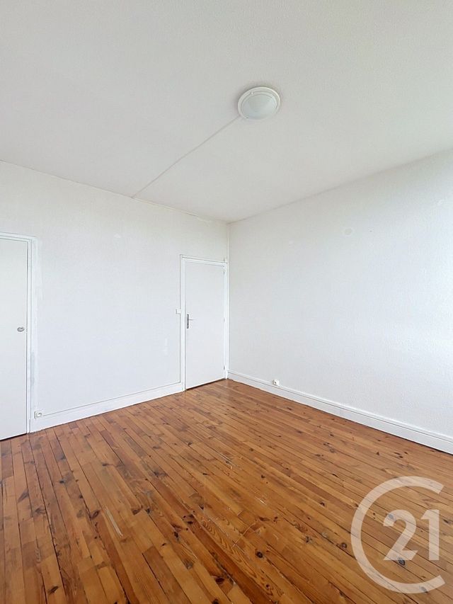 Appartement F5 à louer - 4 pièces - 87.46 m2 - ST CLAR - 32 - MIDI-PYRENEES - Century 21 J.V. Immobilier