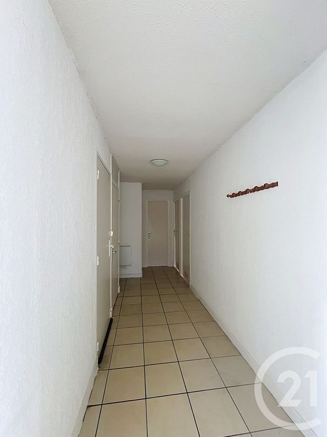 Appartement F5 à louer - 4 pièces - 87.46 m2 - ST CLAR - 32 - MIDI-PYRENEES - Century 21 J.V. Immobilier