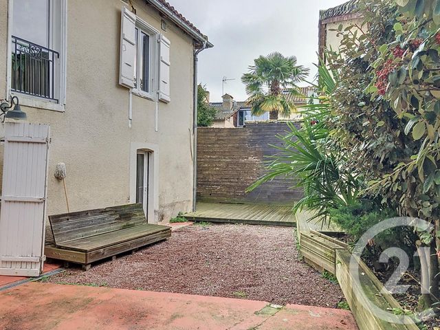 maison à louer - 5 pièces - 206.04 m2 - FLEURANCE - 32 - MIDI-PYRENEES - Century 21 J.V. Immobilier