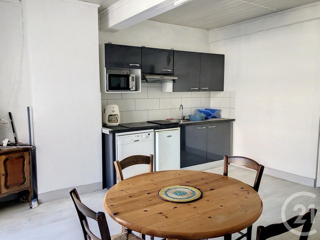 Appartement F2 à louer - 2 pièces - 49.69 m2 - ST CLAR - 32 - MIDI-PYRENEES - Century 21 J.V. Immobilier