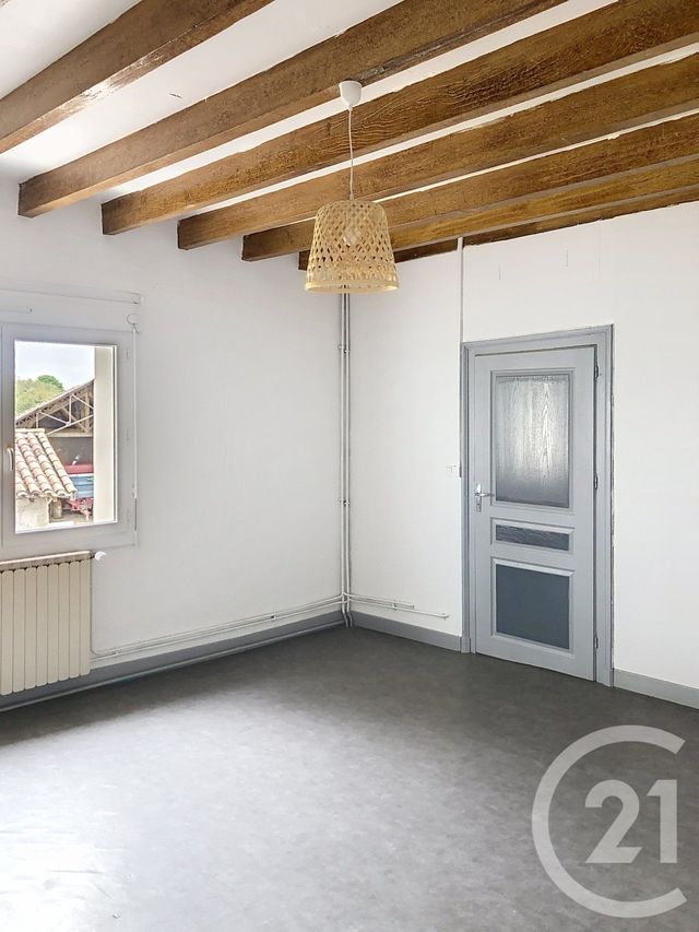 maison à louer - 4 pièces - 153.05 m2 - CASTELNAU D ARBIEU - 32 - MIDI-PYRENEES - Century 21 J.V. Immobilier