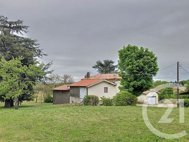 maison à louer - 4 pièces - 153.05 m2 - CASTELNAU D ARBIEU - 32 - MIDI-PYRENEES - Century 21 J.V. Immobilier