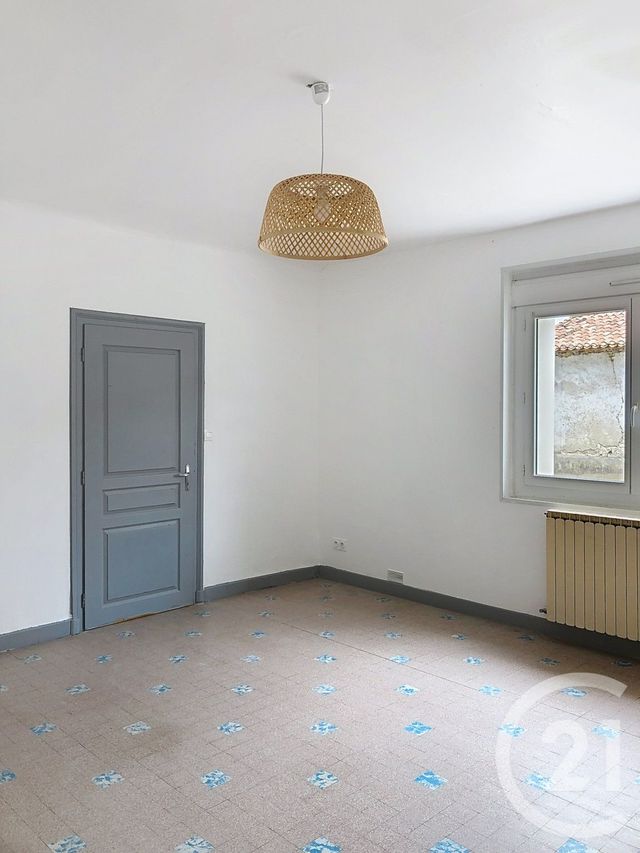 maison à louer - 4 pièces - 153.05 m2 - CASTELNAU D ARBIEU - 32 - MIDI-PYRENEES - Century 21 J.V. Immobilier