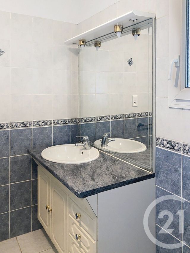 maison à louer - 4 pièces - 153.05 m2 - CASTELNAU D ARBIEU - 32 - MIDI-PYRENEES - Century 21 J.V. Immobilier