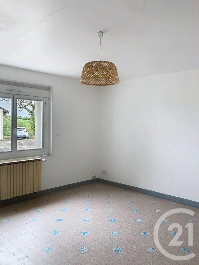maison à louer - 4 pièces - 153.05 m2 - CASTELNAU D ARBIEU - 32 - MIDI-PYRENEES - Century 21 J.V. Immobilier