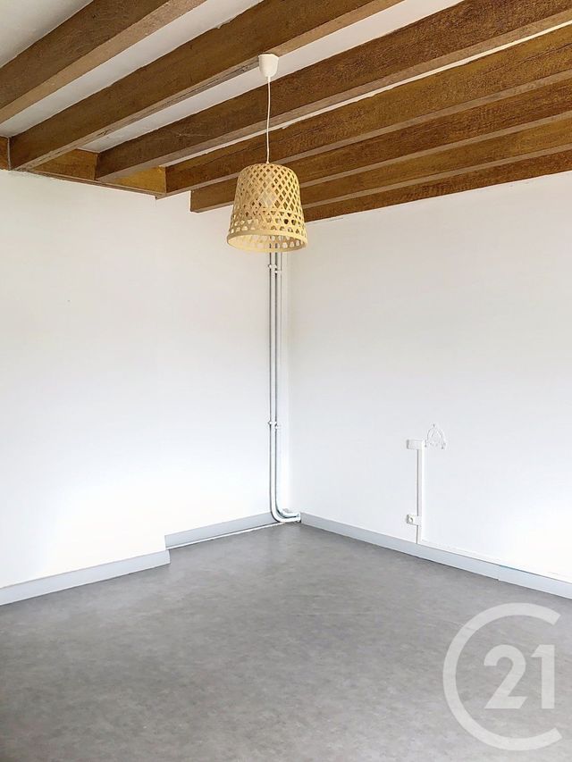 maison à louer - 4 pièces - 153.05 m2 - CASTELNAU D ARBIEU - 32 - MIDI-PYRENEES - Century 21 J.V. Immobilier