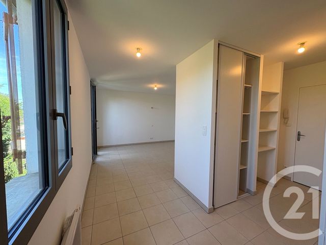 Appartement F1 à louer - 1 pièce - 31.0 m2 - FLEURANCE - 32 - MIDI-PYRENEES - Century 21 J.V. Immobilier