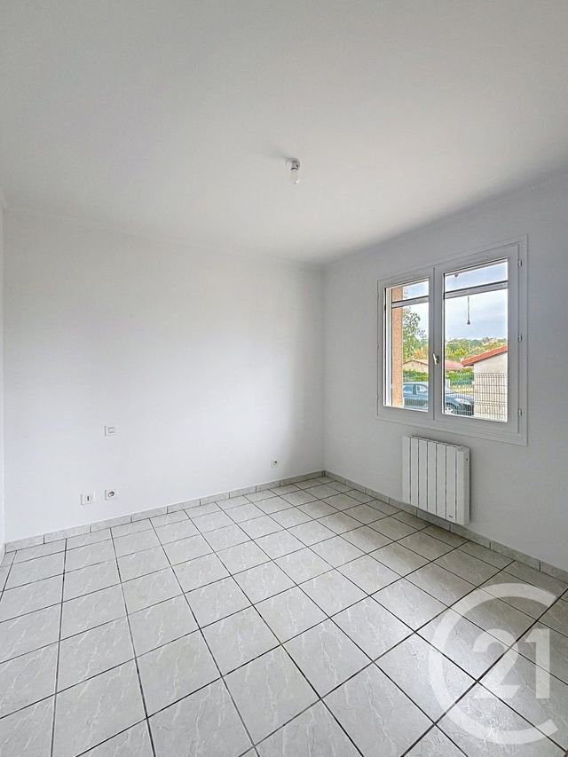 maison à louer - 4 pièces - 82.49 m2 - CASTERA VERDUZAN - 32 - MIDI-PYRENEES - Century 21 J.V. Immobilier