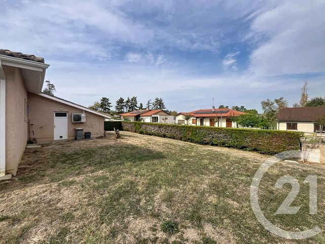 maison à louer - 4 pièces - 82.49 m2 - CASTERA VERDUZAN - 32 - MIDI-PYRENEES - Century 21 J.V. Immobilier