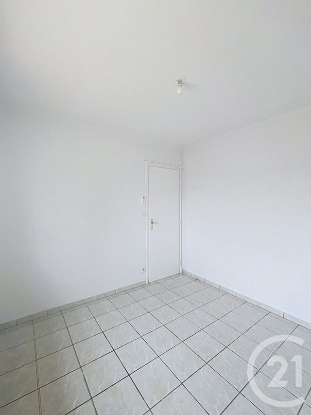 maison à louer - 4 pièces - 82.49 m2 - CASTERA VERDUZAN - 32 - MIDI-PYRENEES - Century 21 J.V. Immobilier