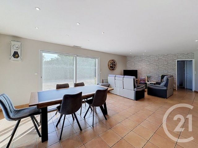 maison à vendre - 6 pièces - 125.73 m2 - MONTESTRUC SUR GERS - 32 - MIDI-PYRENEES - Century 21 J.V. Immobilier