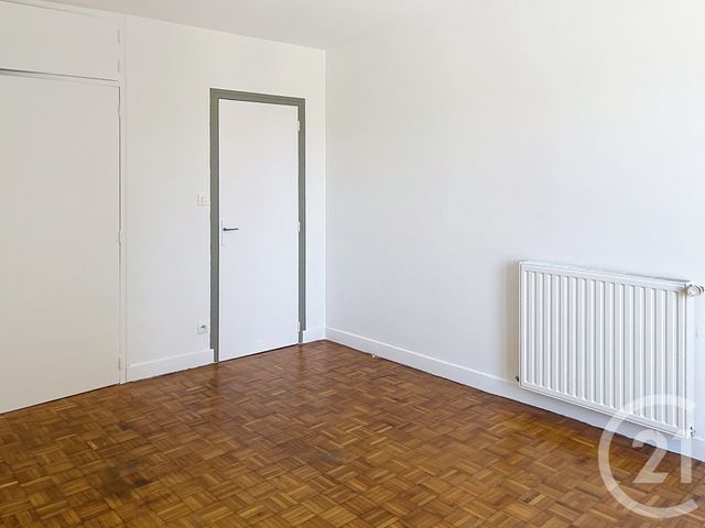 Appartement F3 à louer - 3 pièces - 86.36 m2 - FLEURANCE - 32 - MIDI-PYRENEES - Century 21 J.V. Immobilier
