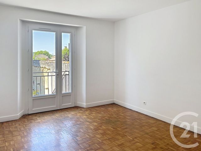 Appartement F3 à louer - 3 pièces - 86.36 m2 - FLEURANCE - 32 - MIDI-PYRENEES - Century 21 J.V. Immobilier