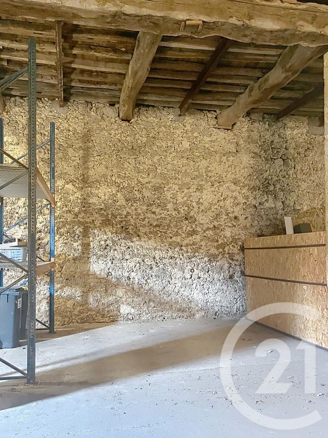 parking à louer - 20.0 m2 - FLEURANCE - 32 - MIDI-PYRENEES - Century 21 J.V. Immobilier