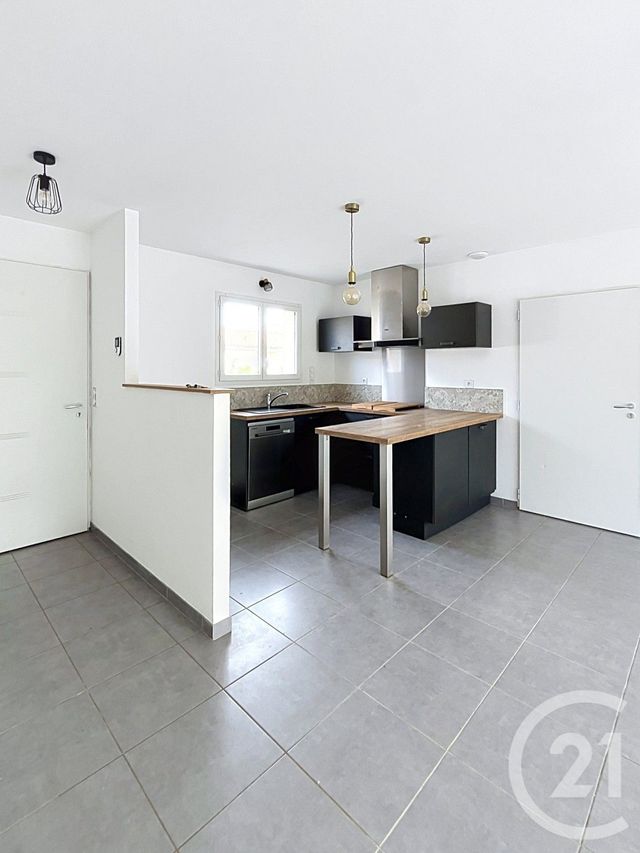 maison à louer - 4 pièces - 80.1 m2 - CAUSSENS - 32 - MIDI-PYRENEES - Century 21 J.V. Immobilier