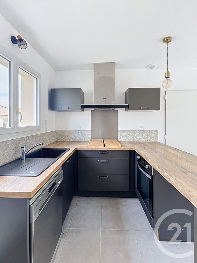 maison à louer - 4 pièces - 80.1 m2 - CAUSSENS - 32 - MIDI-PYRENEES - Century 21 J.V. Immobilier