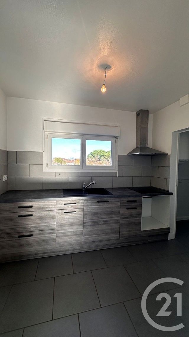immeuble à vendre - 582.0 m2 - FLEURANCE - 32 - MIDI-PYRENEES - Century 21 J.V. Immobilier