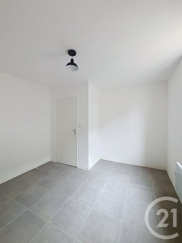 Appartement F2 à louer - 2 pièces - 38.79 m2 - FLEURANCE - 32 - MIDI-PYRENEES - Century 21 J.V. Immobilier
