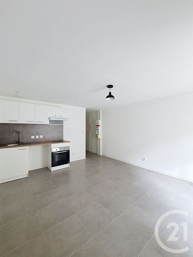 Appartement F2 à louer - 2 pièces - 46.62 m2 - FLEURANCE - 32 - MIDI-PYRENEES - Century 21 J.V. Immobilier