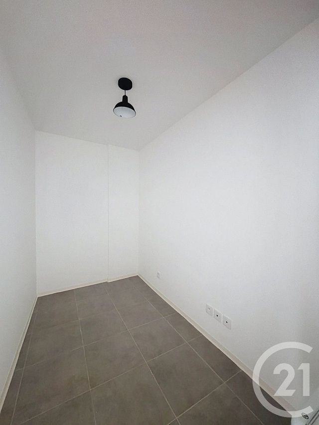 Appartement F2 à louer - 2 pièces - 46.62 m2 - FLEURANCE - 32 - MIDI-PYRENEES - Century 21 J.V. Immobilier