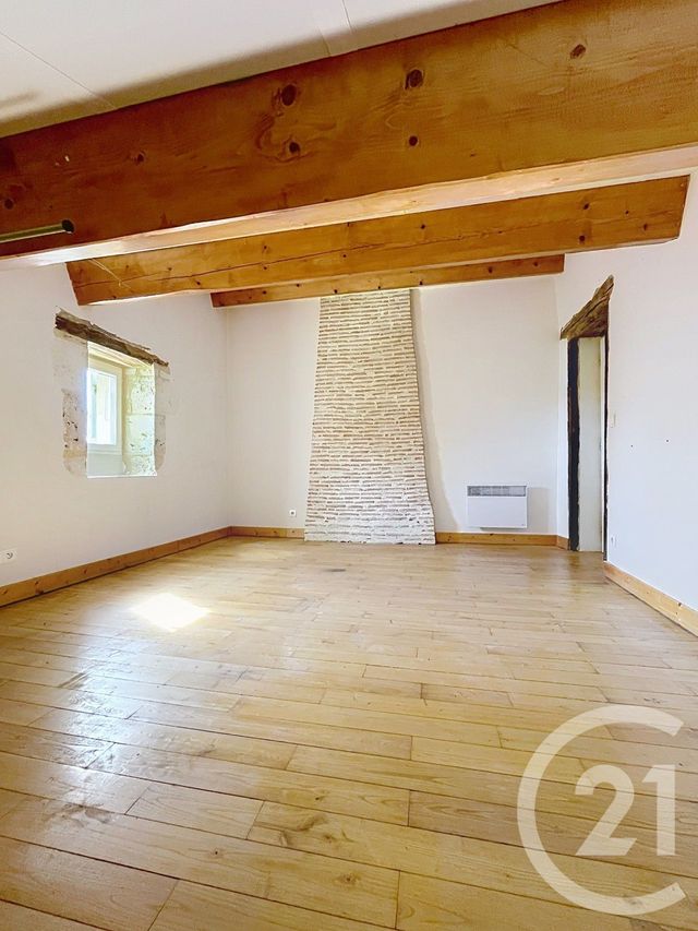 maison à louer - 4 pièces - 174.38 m2 - CASTERA LECTOUROIS - 32 - MIDI-PYRENEES - Century 21 J.V. Immobilier