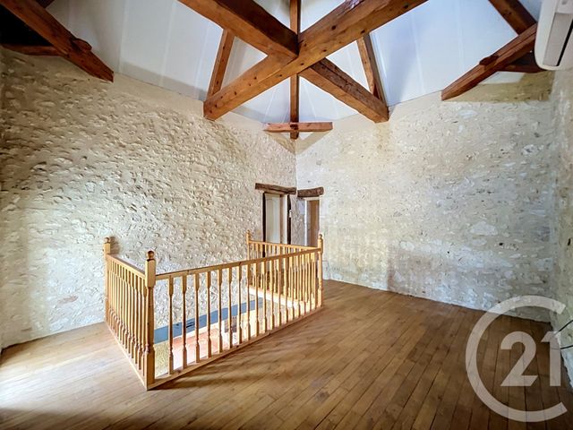 maison à louer - 4 pièces - 174.38 m2 - CASTERA LECTOUROIS - 32 - MIDI-PYRENEES - Century 21 J.V. Immobilier