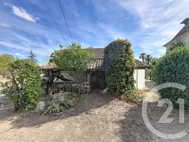 maison à louer - 4 pièces - 174.38 m2 - CASTERA LECTOUROIS - 32 - MIDI-PYRENEES - Century 21 J.V. Immobilier