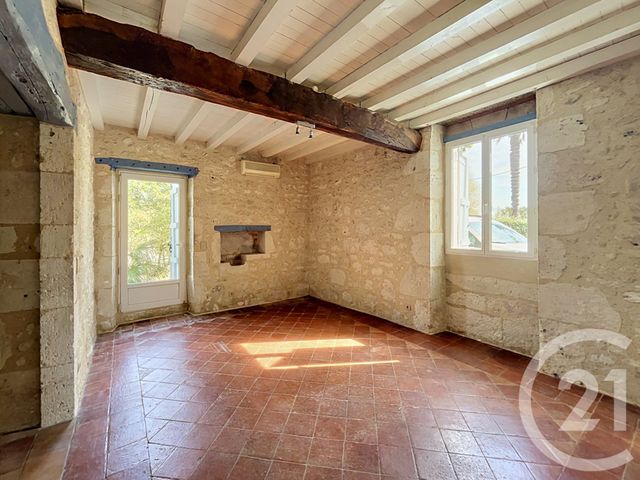 maison à louer - 4 pièces - 174.38 m2 - CASTERA LECTOUROIS - 32 - MIDI-PYRENEES - Century 21 J.V. Immobilier