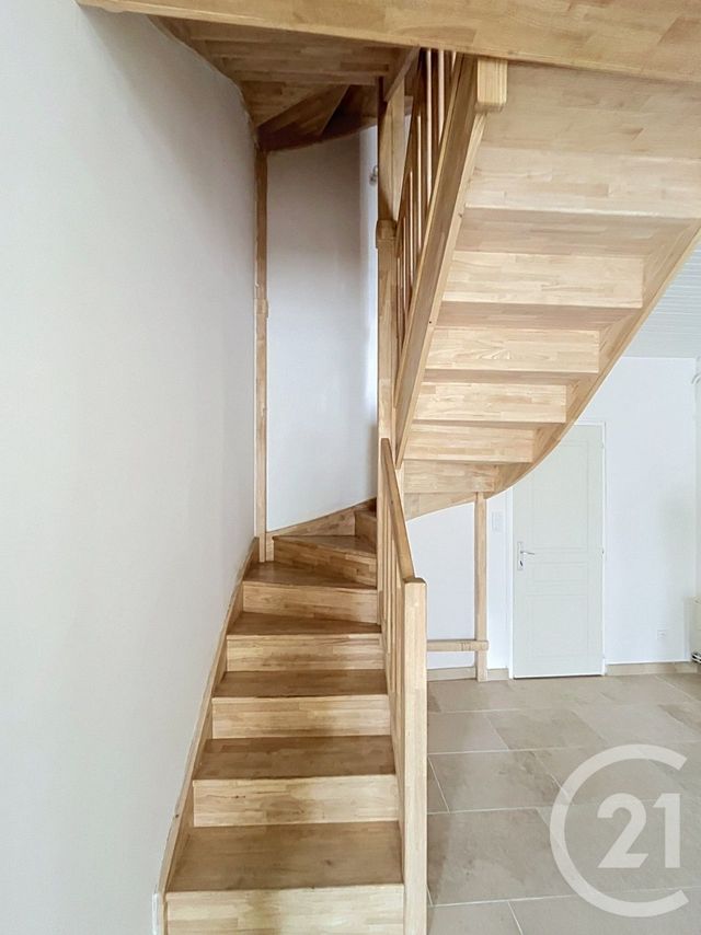 maison à louer - 5 pièces - 164.83 m2 - LECTOURE - 32 - MIDI-PYRENEES - Century 21 J.V. Immobilier