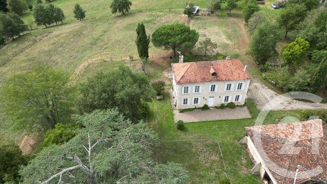 Afficher la photo en grand maison à vendre - 6 pièces - 235.68 m2 - CONDOM - 32 - MIDI-PYRENEES - Century 21 J.V. Immobilier