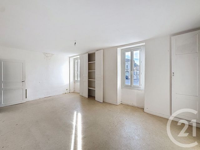 Appartement T2 à vendre - 2 pièces - 47.9 m2 - CONDOM - 32 - MIDI-PYRENEES - Century 21 J.V. Immobilier